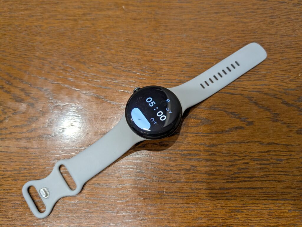 私が絶対的な信頼を置くGoogle Pixel Watch 3のアラーム機能。適度な振動で起こしてくれる、ハズ。。。